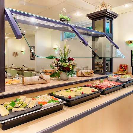 Achat In Der Pfalz 3*