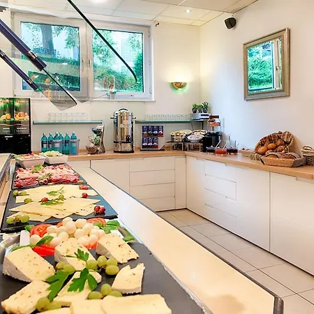 Achat In Der Pfalz Hotel 3*
