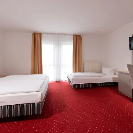 מלון Achat In Der Pfalz פרנקנטל